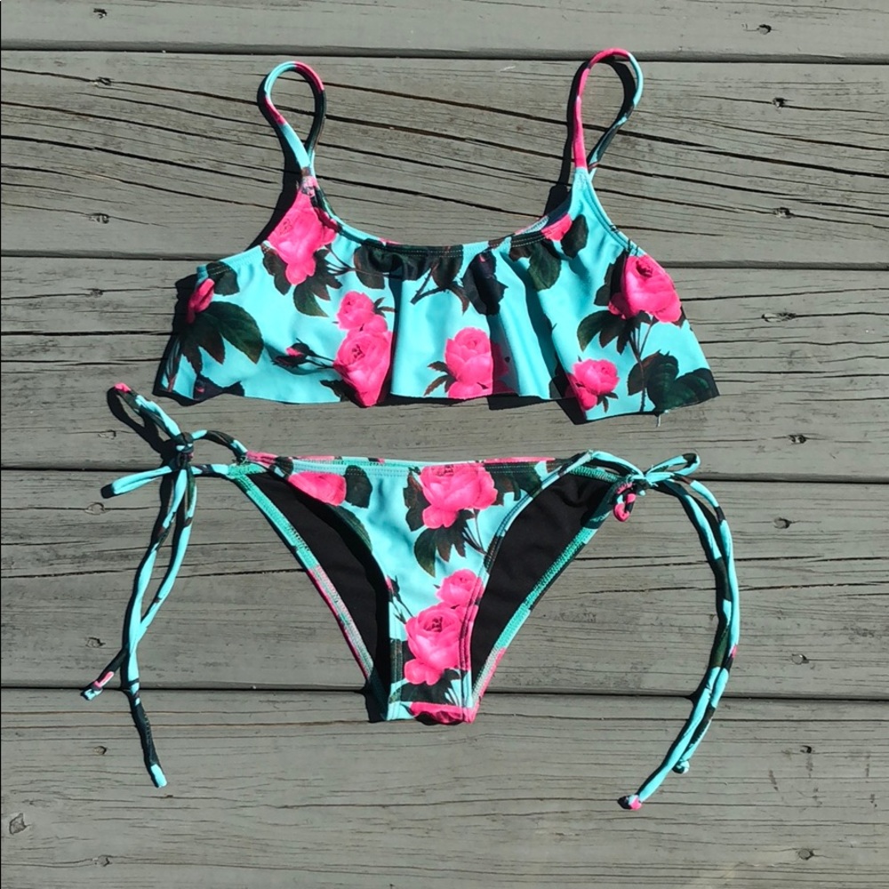 Beach Riot Bikini Set - Picture 2 of 3